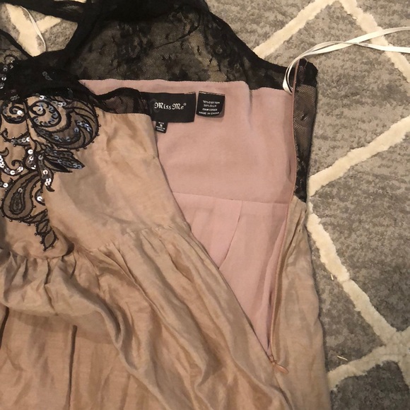 SOLD NWOT Mauve/ black lace ruffle Miss Me too - Picture 5 of 8